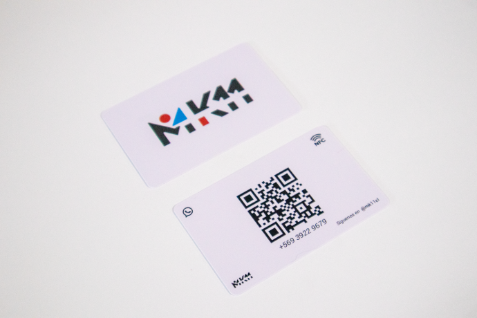 Tarjeta de presentación QR y NFC